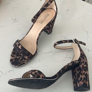 KENNETH COLE REACTION CHEETA SANDALS LOLITA HEELS ANOMAL PRINT 6.5 like new